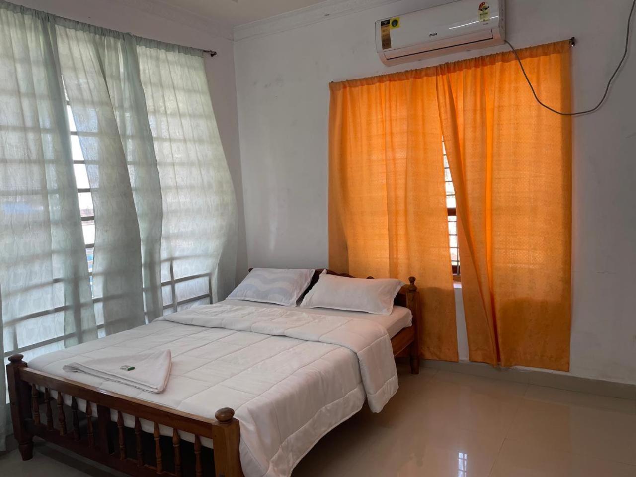 Somatheertham Resort Thiruvananthapuram Szoba fotó